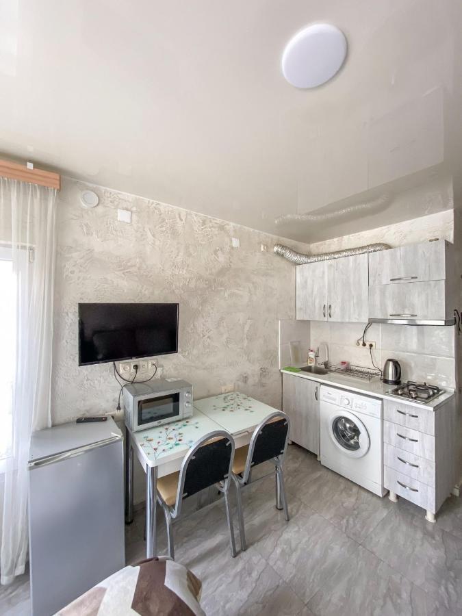 Apartment Studio Maksim 巴统 外观 照片